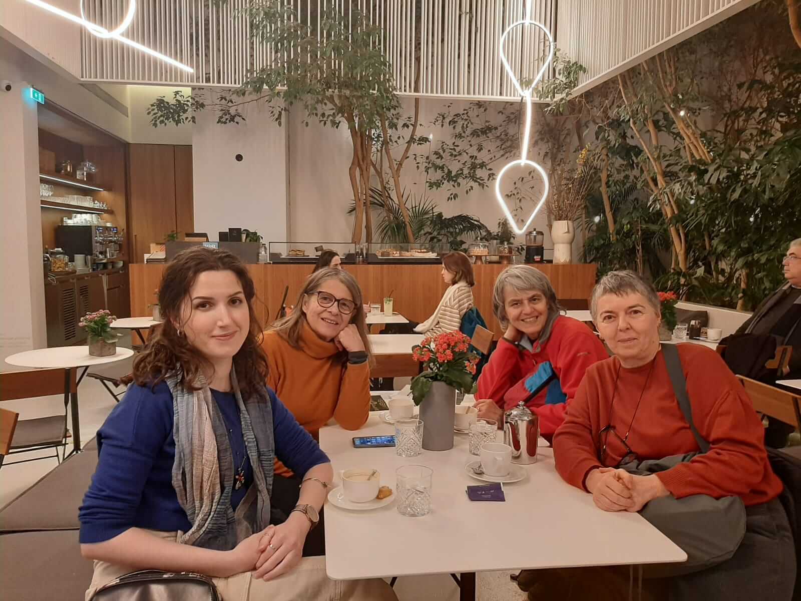 Oh My Sweet Greece students meeting for coffee