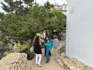 laughing-greek-in-athens-immersion-hydra.jpg